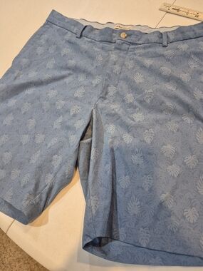 Peter Millar Light Blue Tropical Leaf Print Flat-Front Shorts 4813